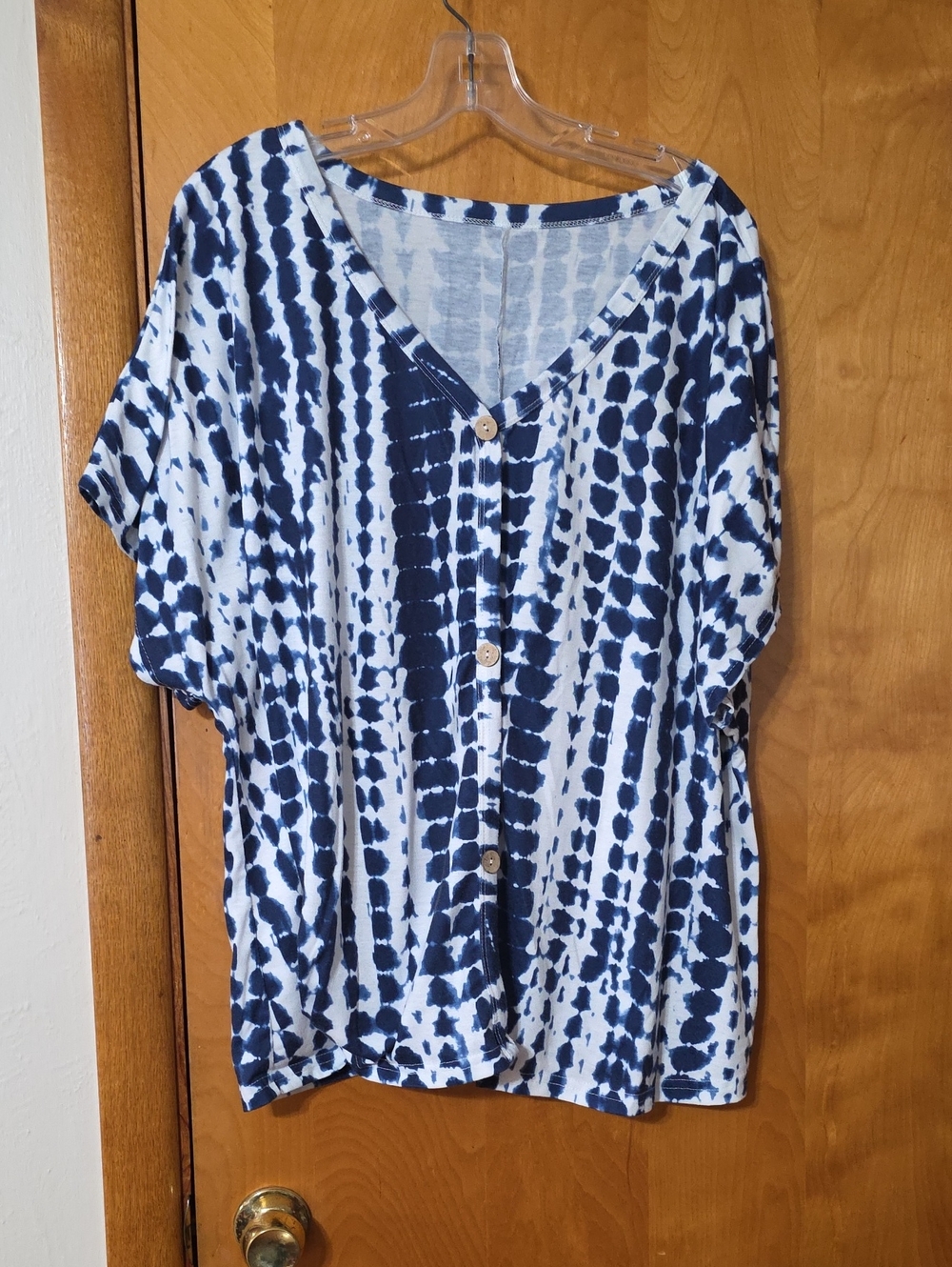 SHEIN Navy and White Tie-Dye Button Front Top